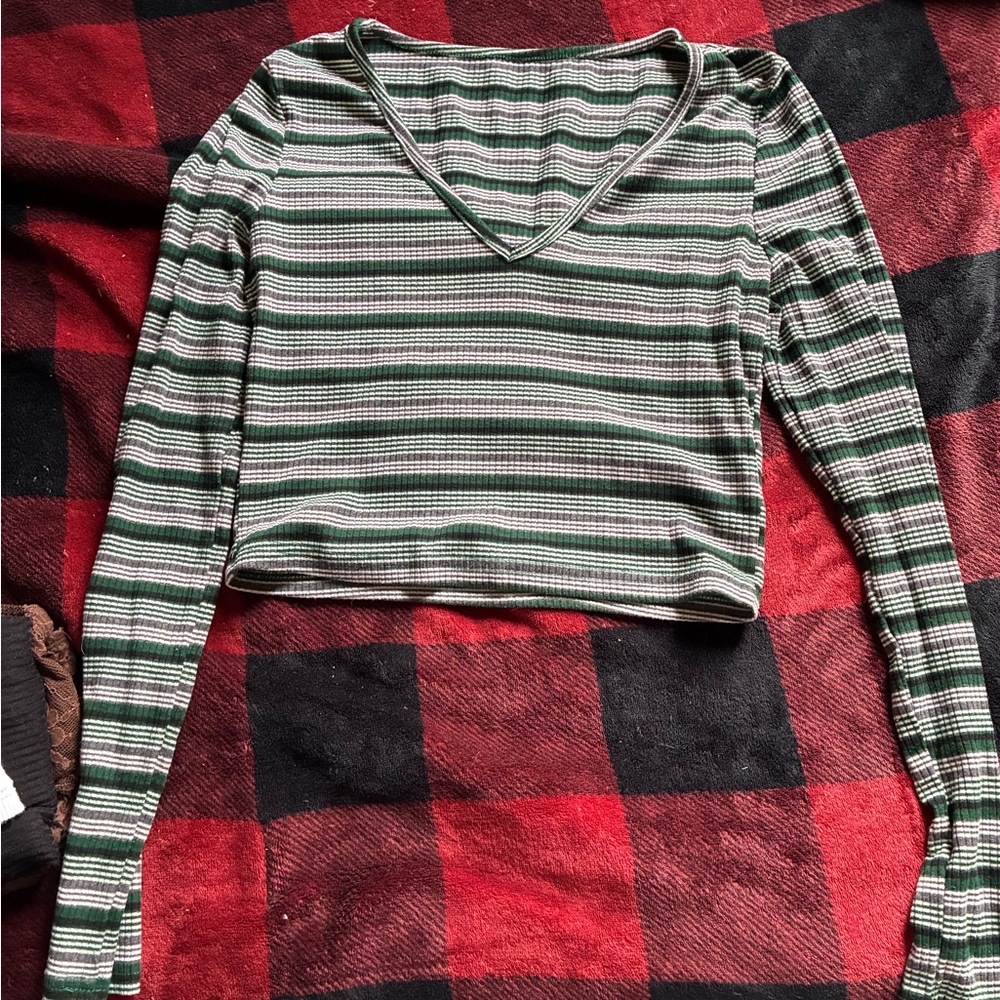 SHEIN Green & White Striped V-Neck Long Sleeve Crop Top